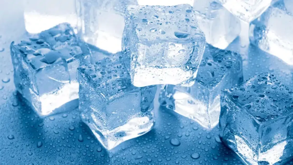 Οι επιστήμονες ανακάλυψαν μορφή πάγου που αντέχει μέχρι τους 5.000 βαθμούς Κελσίου
