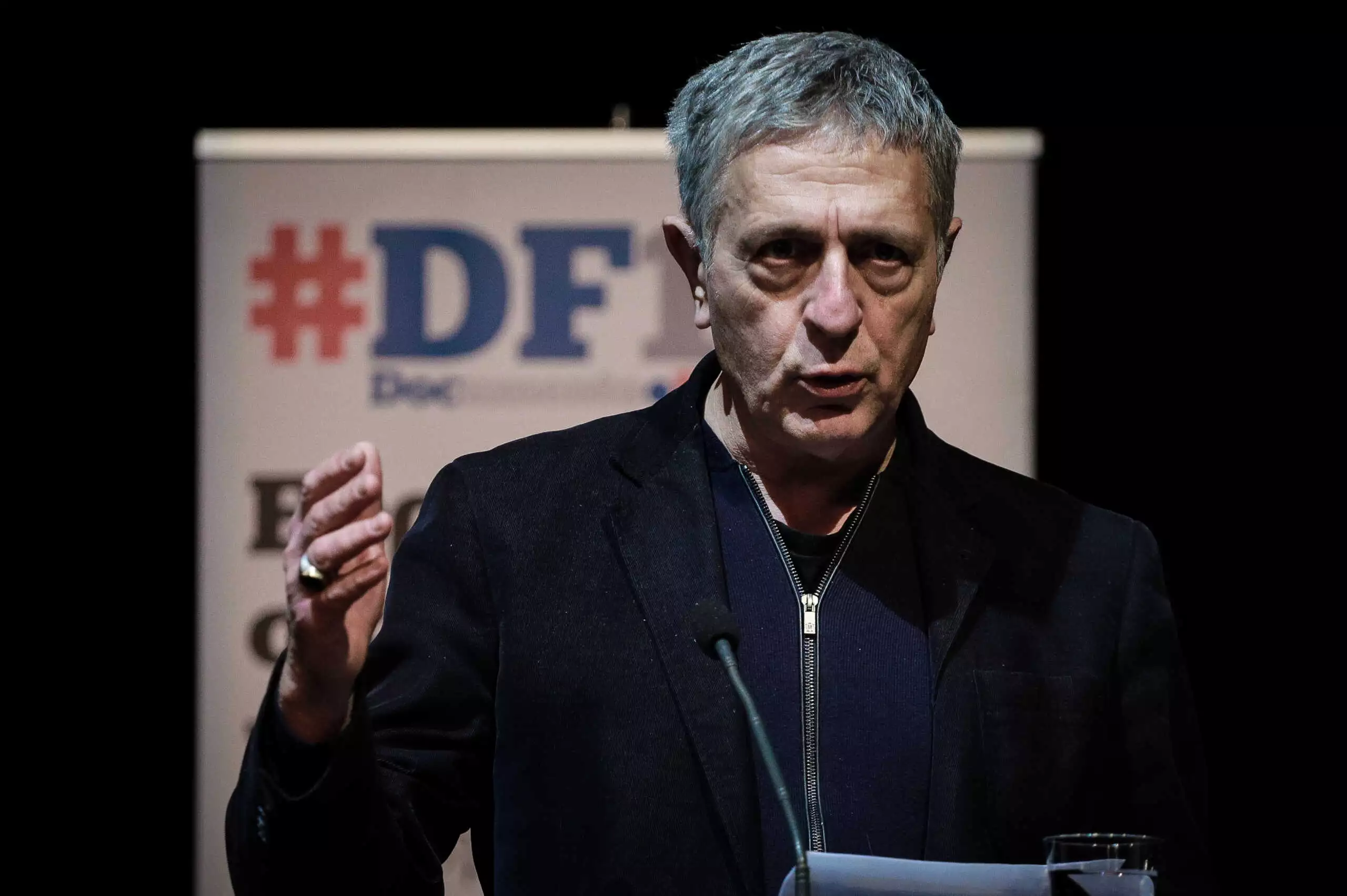 Δεν παραδίδει την έδρα ο Σ.Κούλογλου – «Δεν είμαι σε επαφές με άλλο κόμμα»