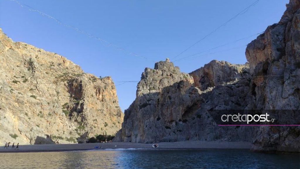 Ηράκλειο: Νεκρός 38χρονος που έκανε extreme sport στα βράχια στο Αγιοφάραγγο (φώτο)