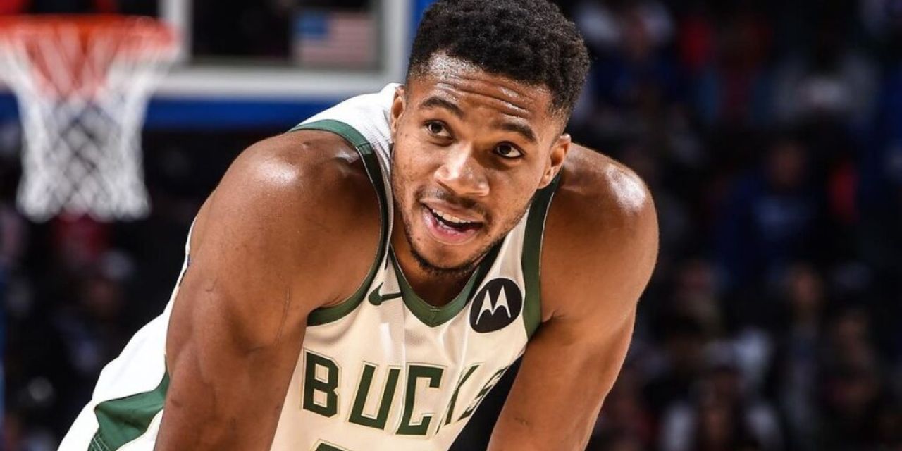 Γ.Αντετοκούνμπο: Την ανανέωση του συμβολαίου του ανακοίνωσαν οι Μιλγουόκι Μπακς