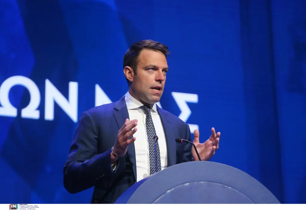 Γιατί ο Σ.Κασσελάκης απομακρύνει τους «παλιούς» του ΣΥΡΙΖΑ: Ανταλλάσσει το… 3% με τους κεντρώους ψηφοφόρους