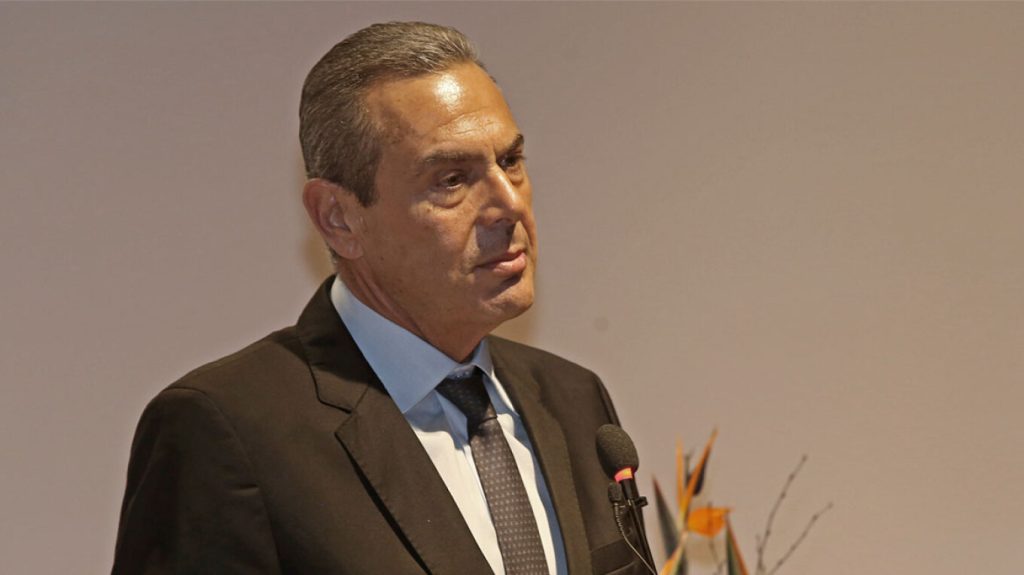 Αιχμηρό σχόλιο του Π.Καμμένου για όχημα που τον παρακολουθούσε: Υπαινίσσεται ότι ήταν υπηρεσιακό