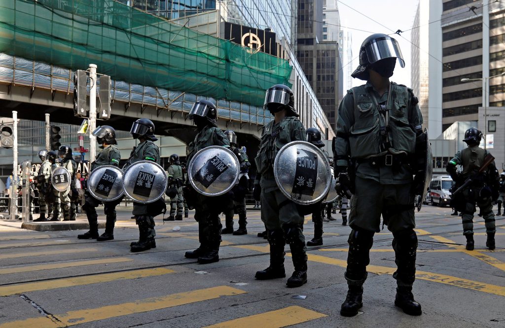 Βίντεο: Εκπαίδευση της κινεζικής αστυνομίας στην αντιμετώπιση ταραχών