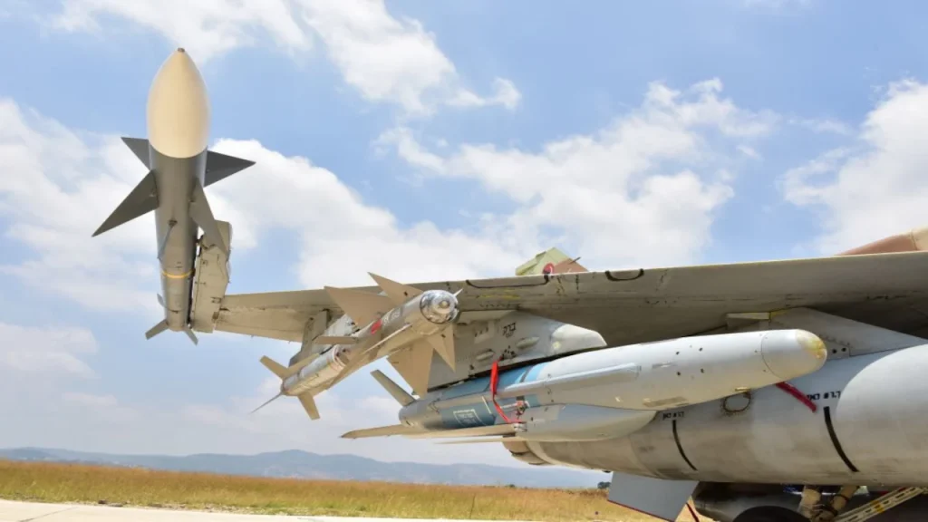 Πυραύλους αέρος-αέρος μεγάλου βεληνεκούς I-Derby από το Ισραήλ αγοράζει η Τσεχία