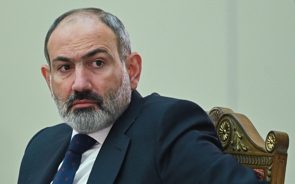 Το Κρεμλίνο περιμένει απάντηση από τον Ν.Πασινιάν: «Τι εννοεί για τις ρωσικές στρατιωτικές βάσεις στην Αρμενία;»