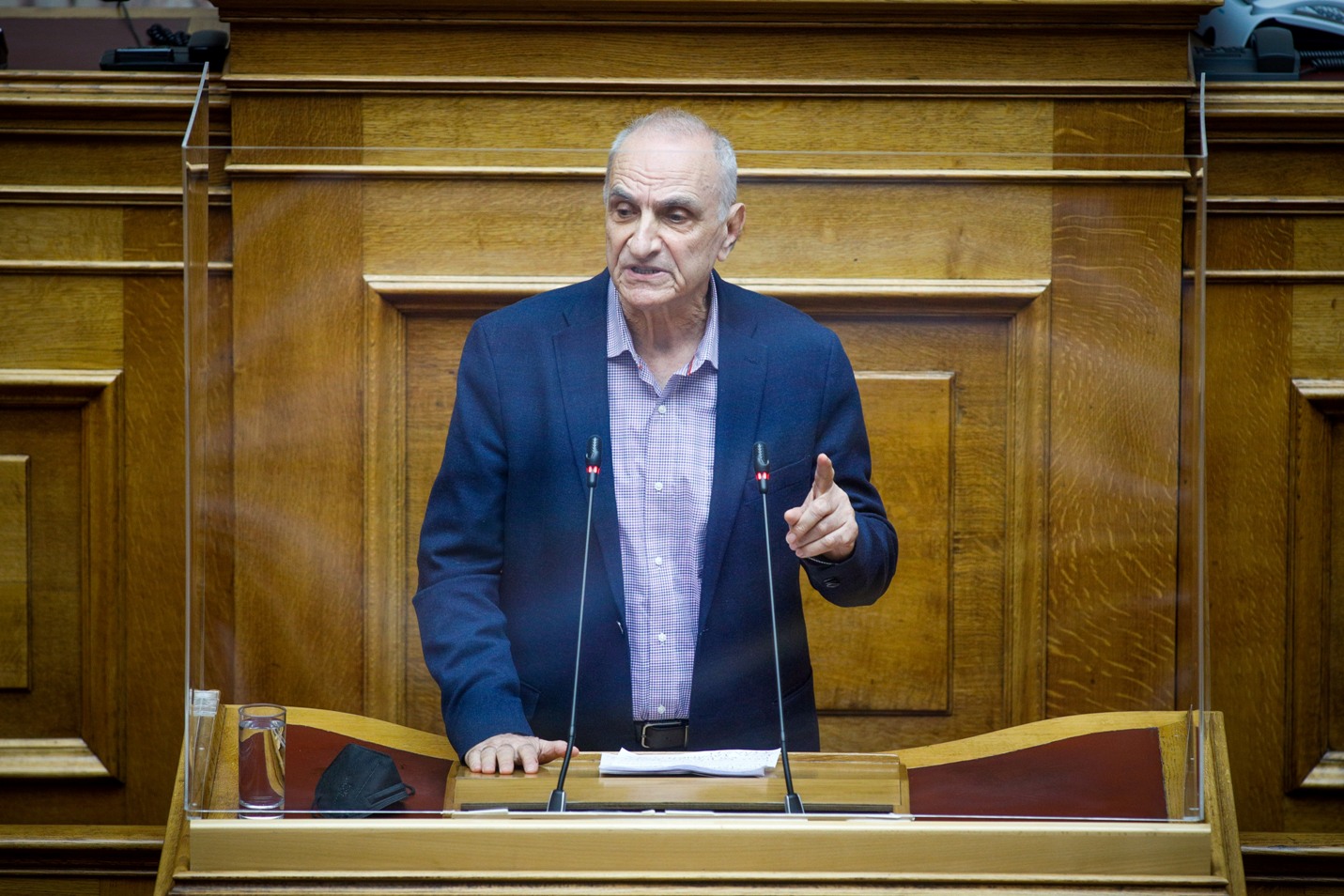 Γ.Βαρεμένος: «Η υπερέκθεση μπορεί να γυρίσει μπούμερανγκ στον Σ.Κασσελάκη»