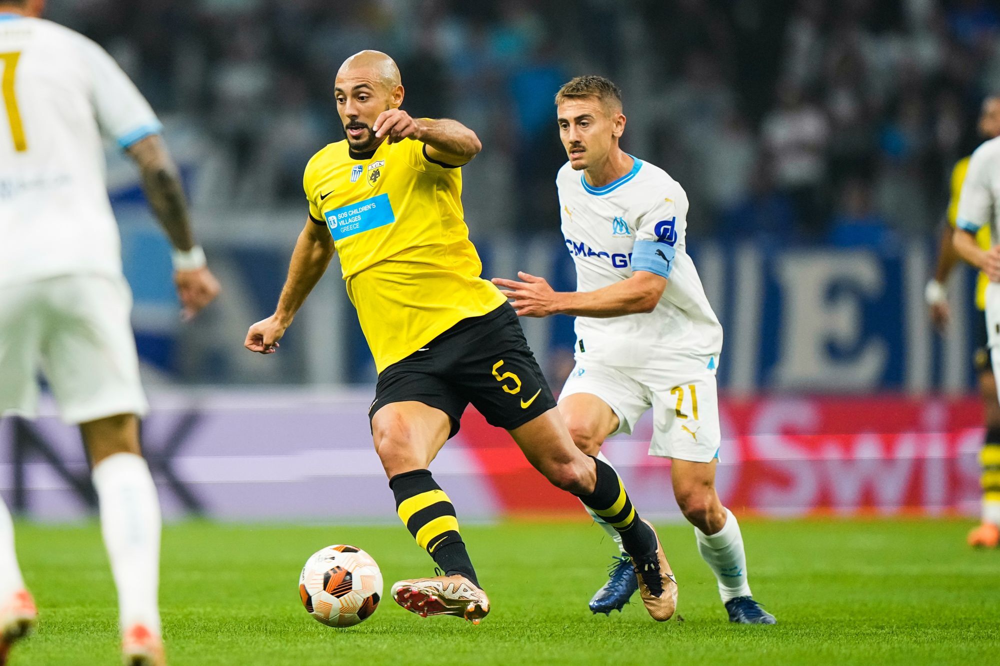 «Κόστισε» η αποβολή στην ΑΕΚ: Ήττα με 3-1 από την Μαρσέιγ στην Γαλλία