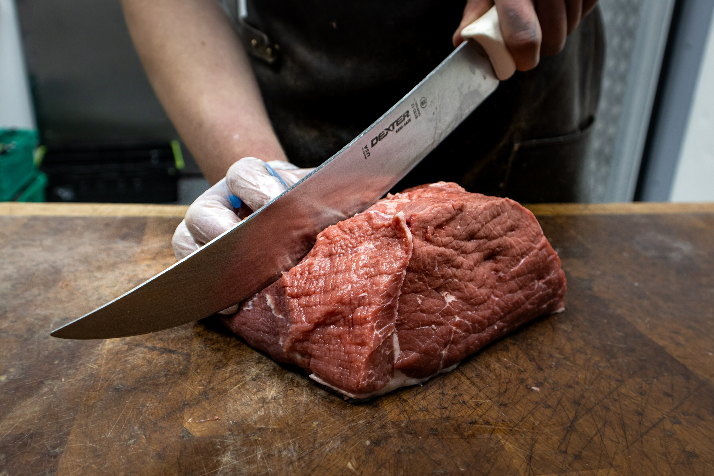Οι Βρετανοί «έκοψαν» το κρέας λόγω της ακρίβειας – Κατά 14% μειώθηκε η κατανάλωσή του