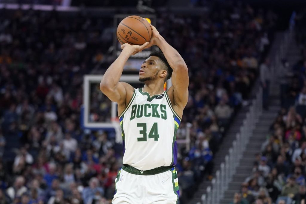 Γ.Αντετοκούνμπο: Στην κορυφή της λίστας με τους παίκτες που έχουν τα περισσότερα εύστοχα σουτ στο Μιλγουόκι