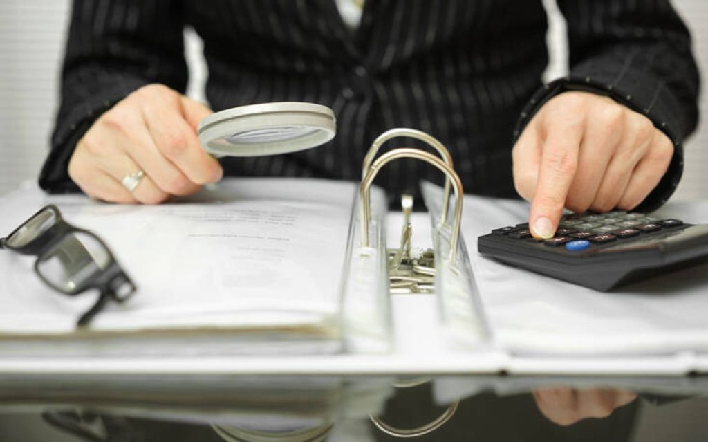 Η κυβέρνηση βάζει τους πολίτες να καταγγέλλουν ο ένας τον άλλον για φοροδιαφυγή!