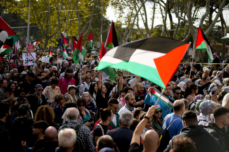 Μεγάλη διαδήλωση στην Ιταλία υπέρ της Παλαιστίνης