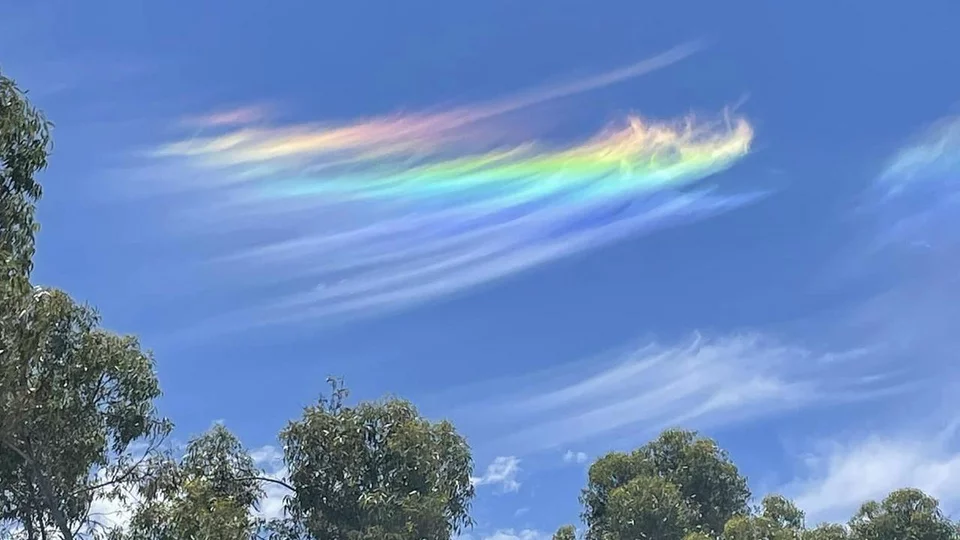 Σπάνιο σύννεφο ουράνιου τόξου εμφανίστηκε στην Αυστραλία (φωτο)