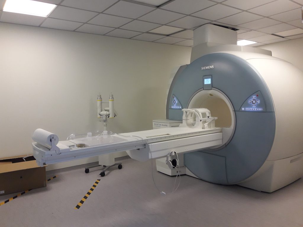 Καλιφόρνια: Μαγνητικός τομογράφος «ρούφηξε» νοσοκόμα μαζί με το κρεβάτι ασθενή (βίντεο)