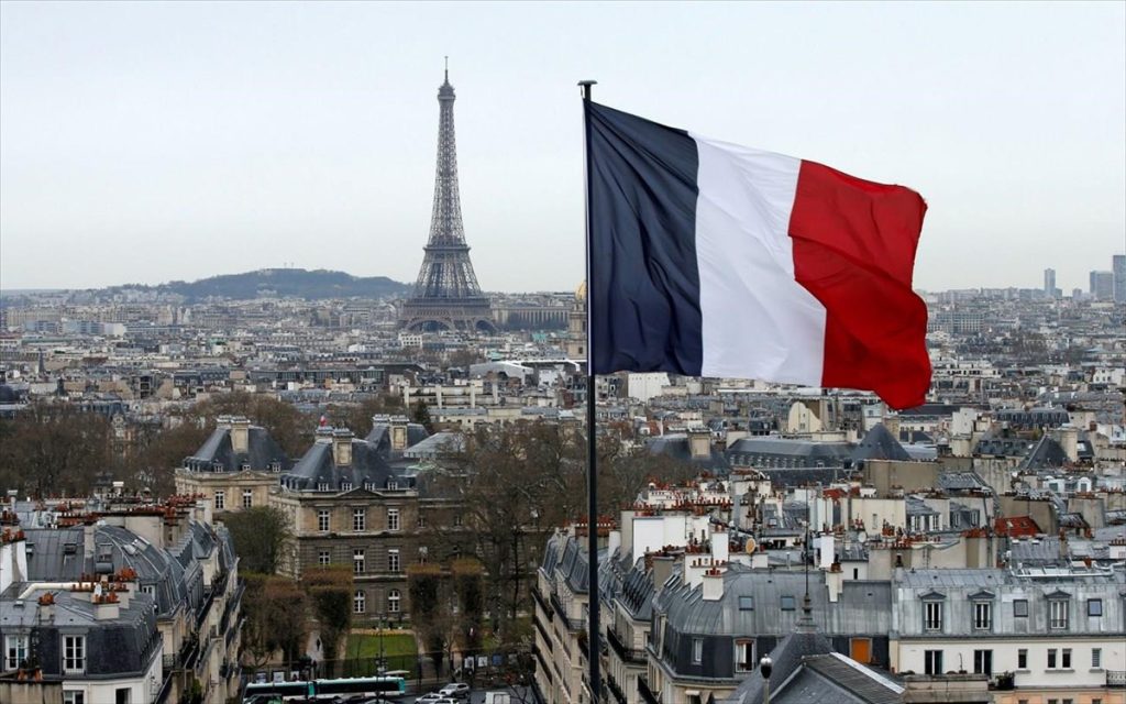 Γαλλία: Η πρώτη χώρα που θα κατοχυρώσει συνταγματικά την άμβλωση