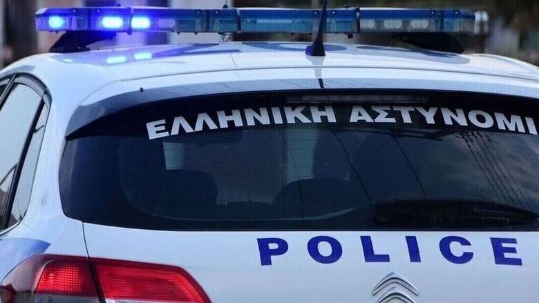 Δάφνη: Ληστές απείλησαν με πιστόλι και μαχαίρι υπάλληλο περιπτέρου