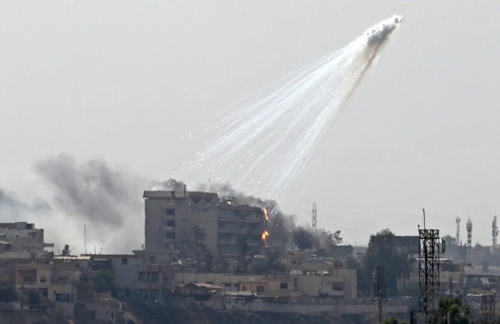 Εκπρόσωπος IDF: «Ο νόμος δεν απαγορεύει τις βόμβες φωσφόρου»