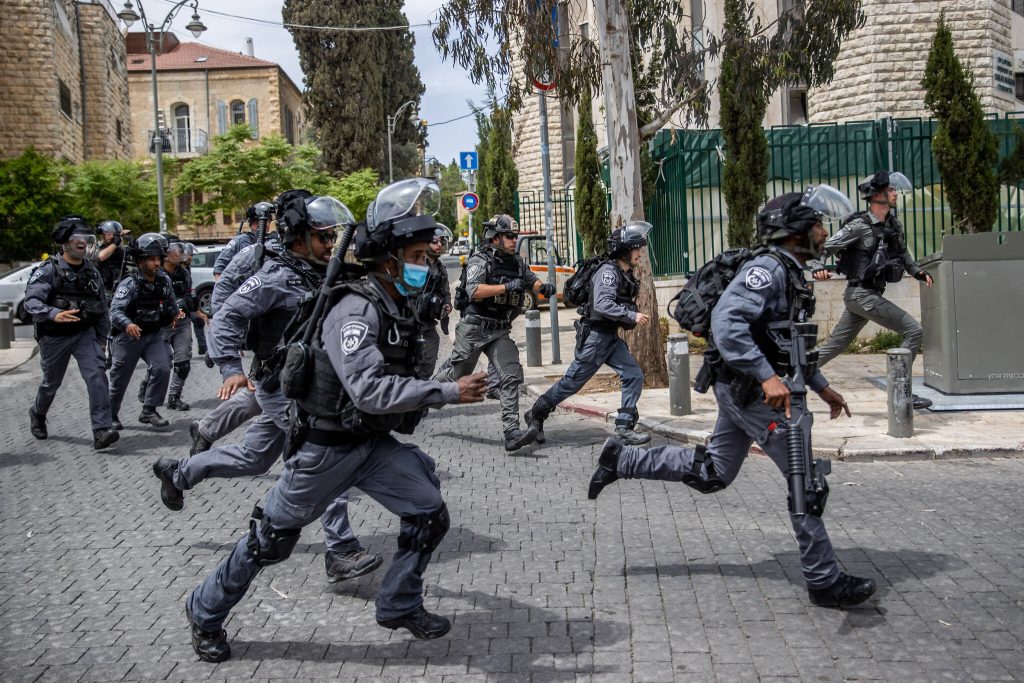 Ισραήλ: Βίντεο με την βίαιη αντιμετώπιση ορθόδοξων Εβραίων από τις αρχές
