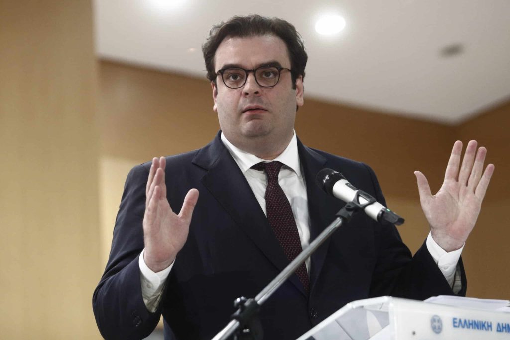 Κ.Πιερρακάκης: Ζητά να κριθεί παράνομη η κηρυχθείσα απεργία των καθηγητών