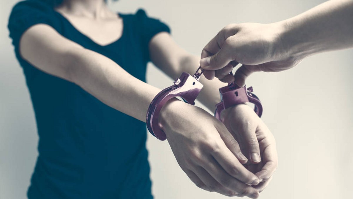 ΗΠΑ: Συνελήφθη 47χρονη που δηλητηρίασε 51χρονο λίγες ώρες αφού αυτός κληρονόμησε 30 εκατ. δολάρια (φώτο)