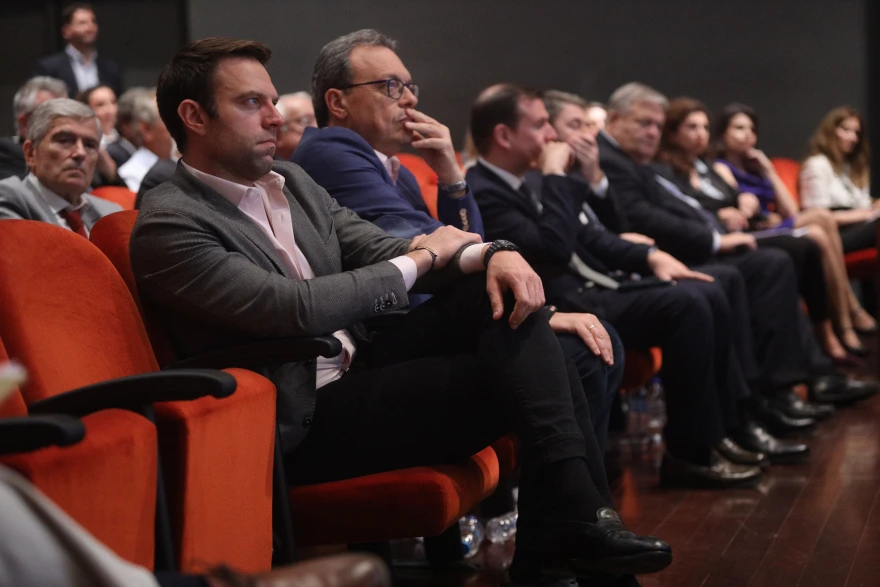 Στο συνέδριο για τις Ανεξάρτητες Αρχές ο Σ.Κασσελάκης (φωτο)