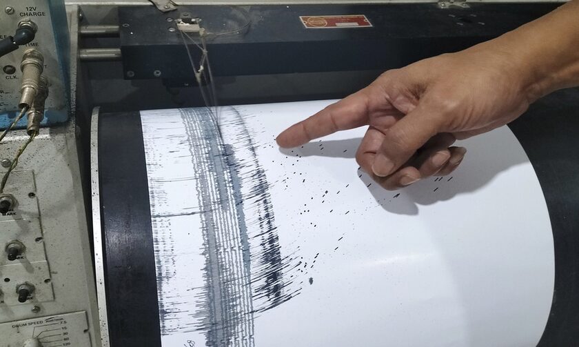 Ινδονησία: Ισχυρή σεισμική δόνηση 6,6 Ρίχτερ – Έπεσαν συντρίμμια από ακίνητα