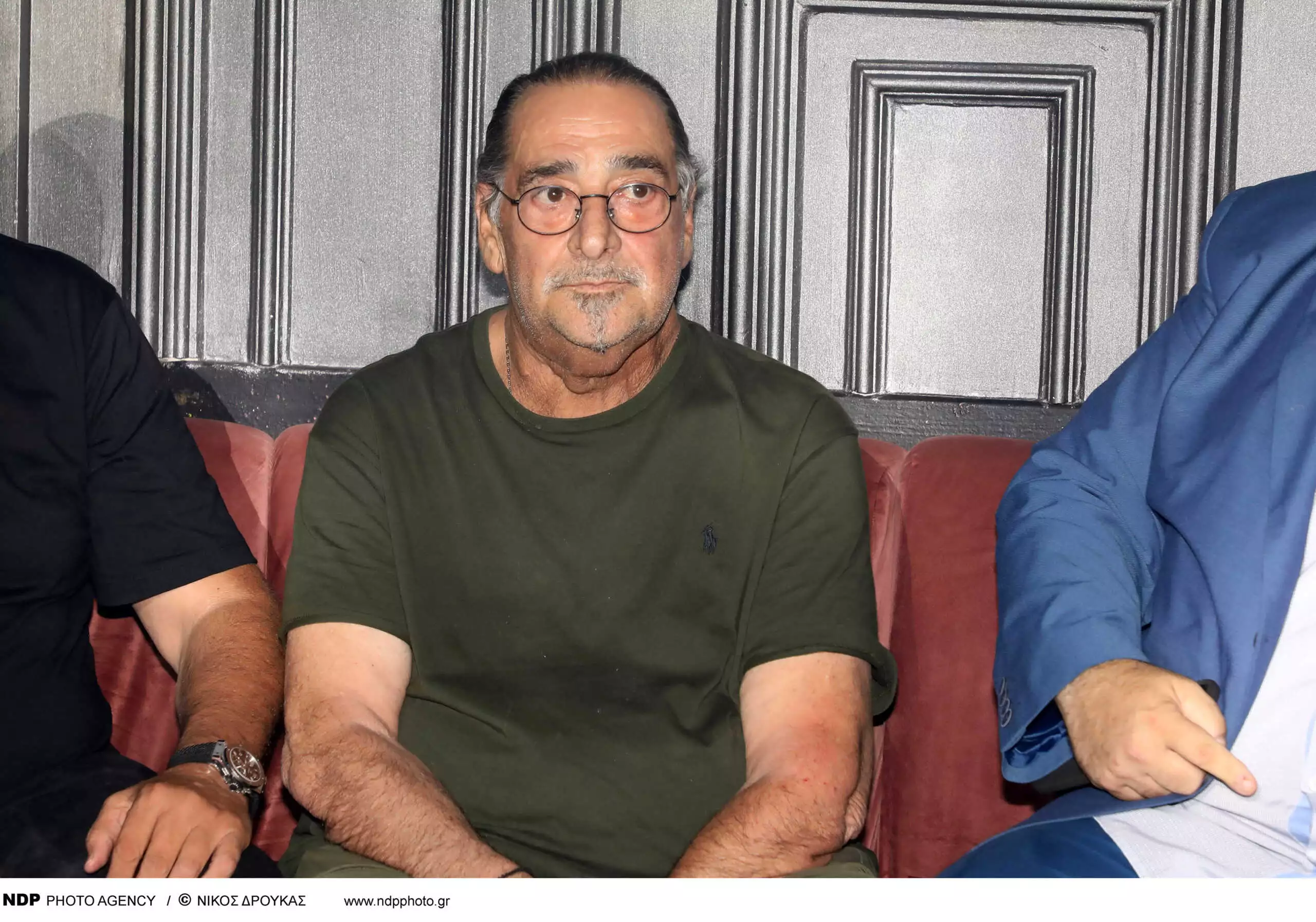 Τα δημοσιεύματα περί επιδείνωσης της υγείας του Βασίλη Καρρά διέψευσε ο δικηγόρος του