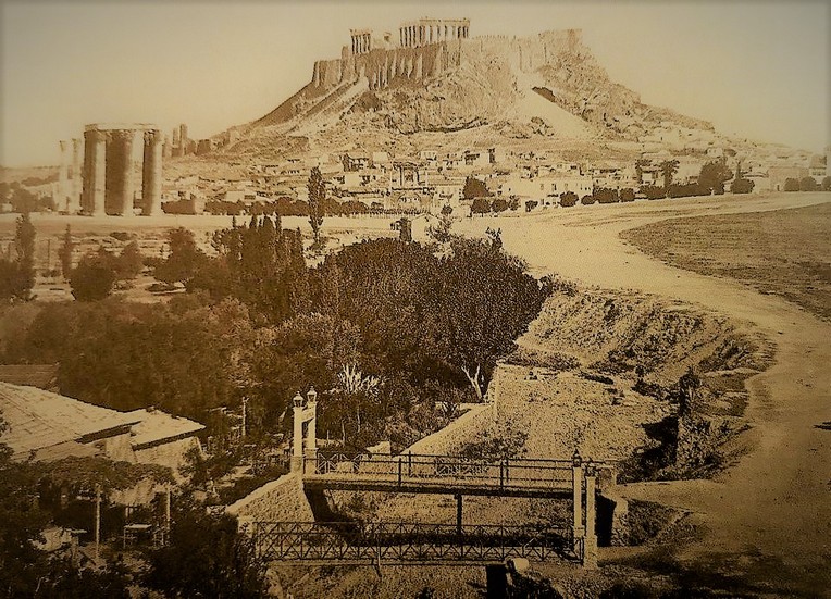 Τα «παντρεμενάδικα»: Το στέκι του έρωτα στην παλιά Αθήνα που έγινε καταφύγιο για παράνομα και μη ζευγάρια