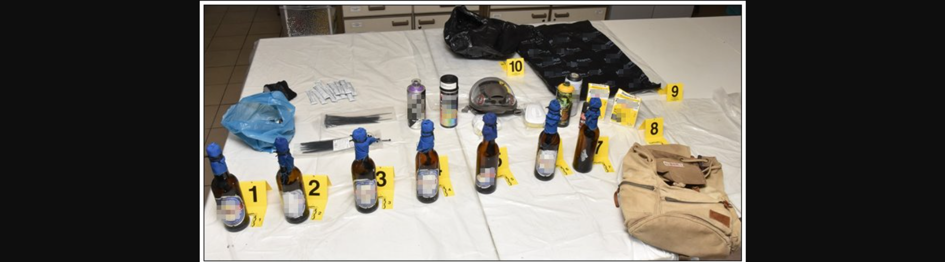 Θεσσαλονίκη: Δίωξη για κακούργημα στην 28χρονη με τις βόμβες μολότοφ στο ΑΠΘ