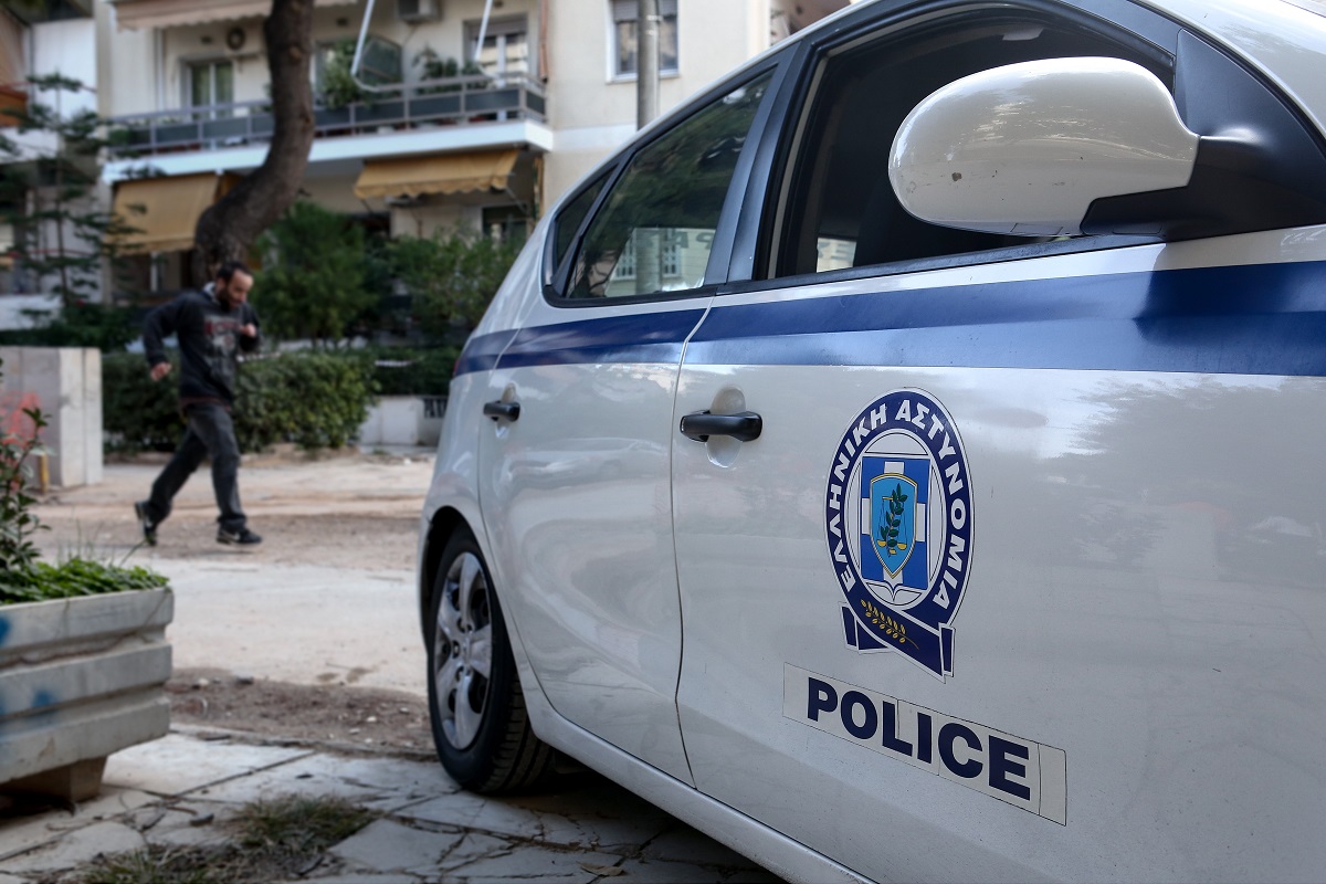 Θεσσαλονίκη: Χειροπέδες σε 28χρονη για την τσάντα με τις μολότοφ στο ΑΠΘ