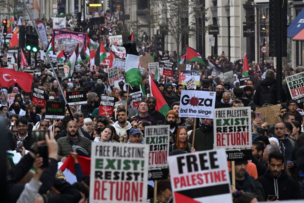 Τεράστιες διαδηλώσεις υπέρ των Παλαιστινίων και της Χαμάς  σε Παρίσι, Λονδίνο και Βερολίνο