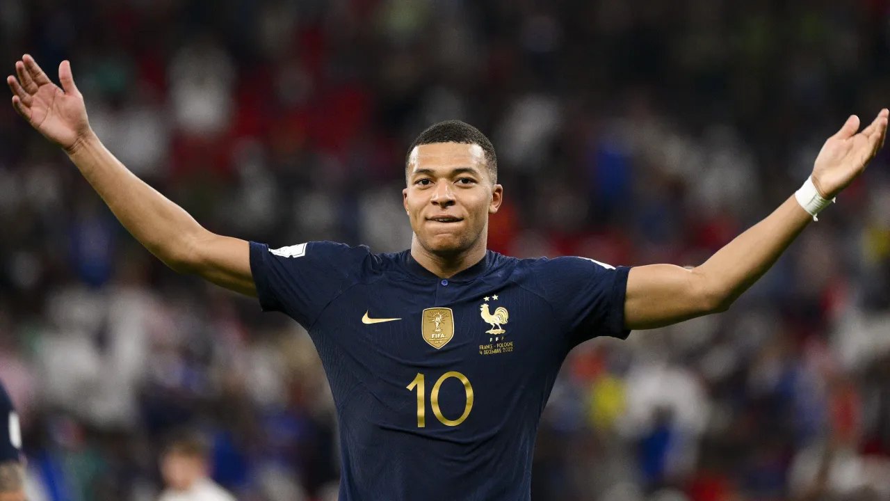 Ρεάλ Μαδρίτης: Διαψεύδει τις πληροφορίες ότι διαπραγματεύεται με τον Κ.Εμπαπέ