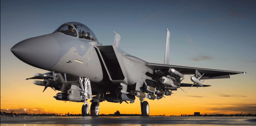 Αποκαλύφθηκε το F-15EX της αμερικανικής αεροπορίας (βίντεο)