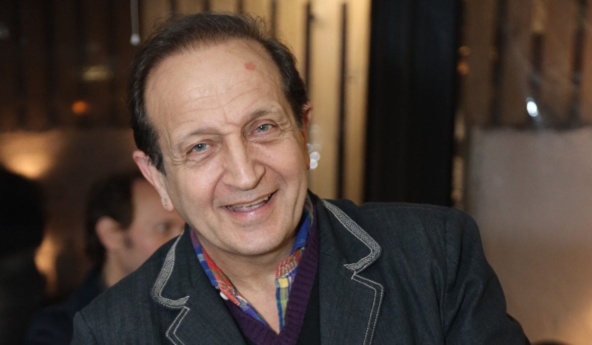 Ο Σ.Μπιμπίλας καταγγέλλει ότι πασίγνωστη τηλεοπτική σειρά πληρώνει ηθοποιούς με φαγητό