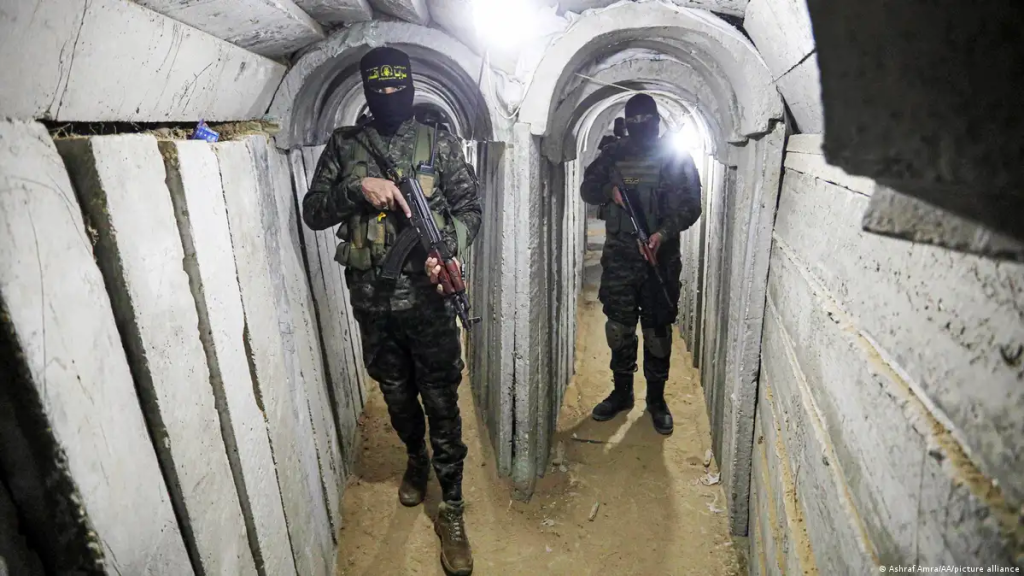 Ισραήλ: Πώς ο Στρατός «σφραγίζει» τις σήραγγες της Χαμάς με «βόμβες σφουγγαριών» (βίντεο)