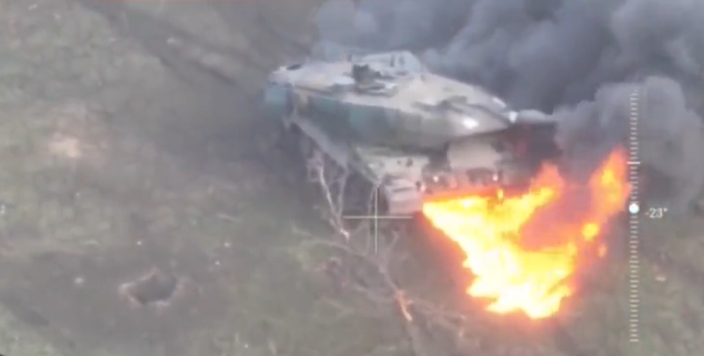 «Πεθαίνοντας στην Αβντίιβκα»: Γερμανικά άρματα Leopard-2A6 και αμερικανικά ΤΟΜΑ Μ2 Bradley «καίγονται σαν λαμπάδες» (upd)