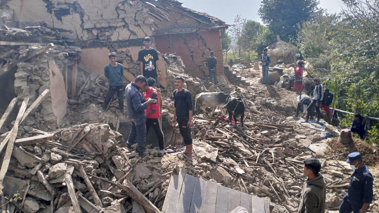 Σεισμός Νεπάλ: Ξεπέρασαν τους 150 οι νεκροί