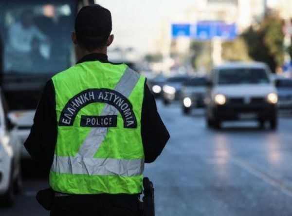 «Μπαράζ» παρανομιών στη Θεσσαλονίκη με περισσότερες από 500 τροχονομικές παραβάσεις το τελευταίο 24ωρο