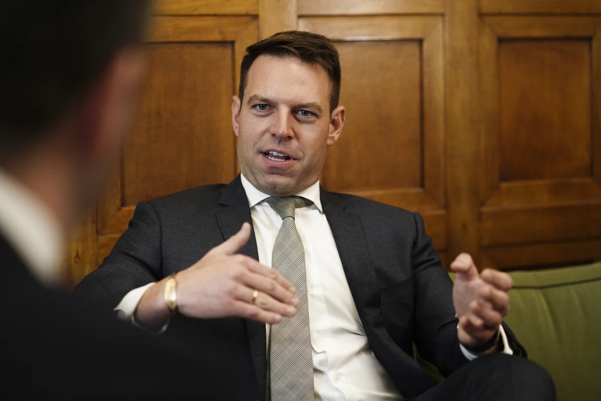 Σ.Κασσελάκης: «Θα καταβάλουμε κάθε θεσμική και πολιτική προσπάθεια για να λάμψει το φως στην υπόθεση των υποκλοπών»