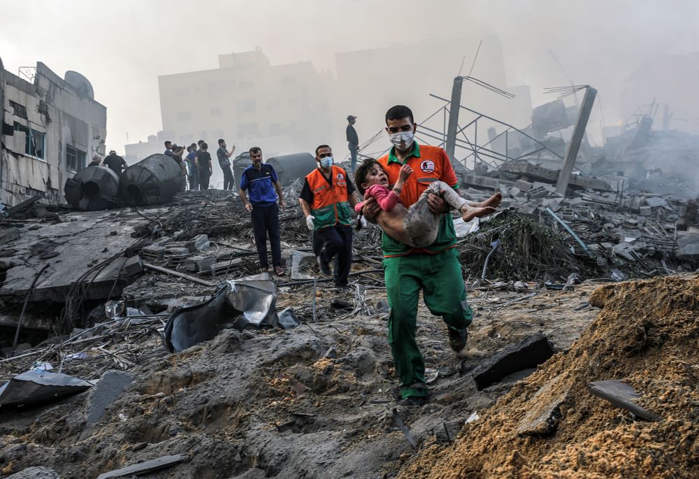 Γάζα: Νεκροί 14 Παλαιστίνιοι από βομβαρδισμούς – Εννέα παιδιά ανάμεσα τους