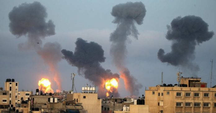 Μαρτυρίες Ελλήνων από όσα έζησαν στη Γάζα: «Έχω δει κομμένα μωρά στη μέση – Έχουμε συγγενείς κάτω από τα ερείπια»