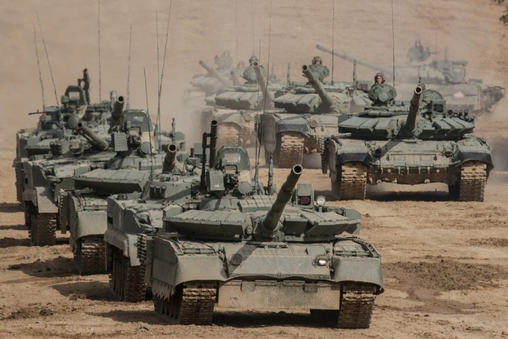 Η Ευρώπη επιστρέφει στον συμβατικό «Ψυχρό Πόλεμο»: ΝΑΤΟ και Ρωσία χωρίς περιορισμό δημιουργίας οπλικών συστημάτων