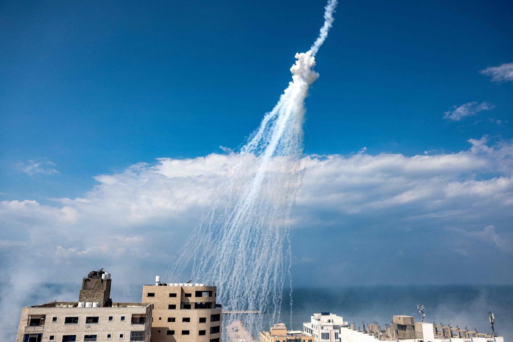 Γάζα: Το Ισραήλ φέρεται να έριξε βόμβες λευκού φωσφόρου στο νοσοκομείο Al-Shifa