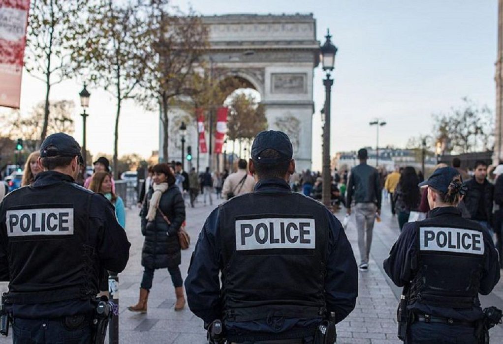 Παρίσι: Έφηβος κλώτσησε στην πλάτη ραβίνο μέσα στο μετρό και συνελήφθη