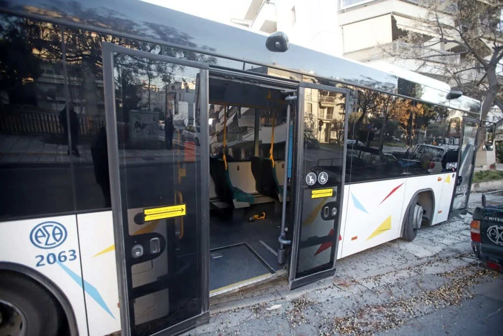 Θεσσαλονίκη: Συνελήφθησαν τρεις γυναίκες για κλοπές σε αστικά λεωφορεία