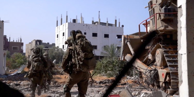 Τον έλεγχο 11 στρατιωτικών θέσεων της Χαμάς στη Γάζα ανακοίνωσε ότι έχει πάρει ο ισραηλινός στρατός