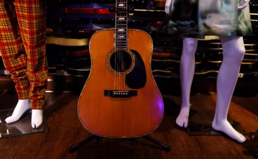 Πουλήθηκαν σε «αστρονομικά» ποσά οι κιθάρες του Έρικ Κλάπτον και του Κερτ Κομπέιν