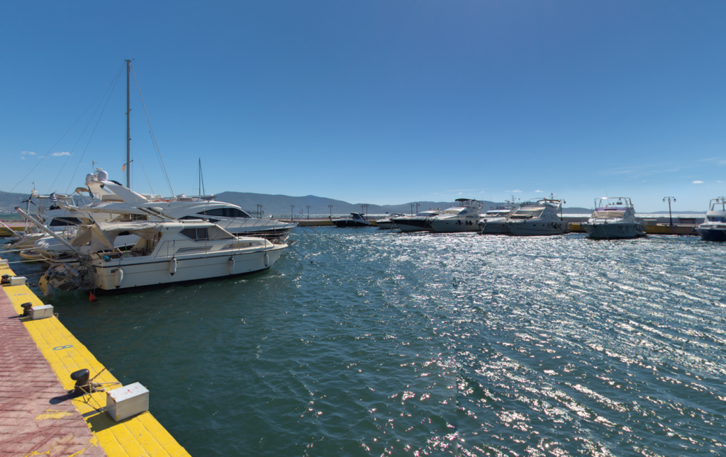 Ελευσίνα: Συμμορία είχε «ρημάξει» θαλαμηγούς και σκάφη – Οι διάλογοι των κακοποιών