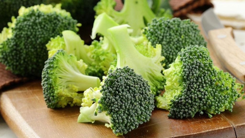 Αυτά είναι τα οφέλη που έχει για την υγεία το μπρόκολο – Θερμίδες και θρεπτικά συστατικά