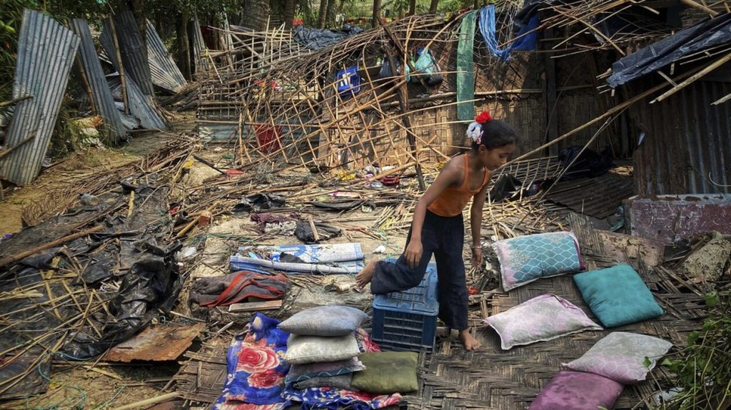 Μπανγκλαντές: Τουλάχιστον επτά νεκροί από το πέρασμα του κυκλώνα Μιντίλι – Φόβοι για 300 ψαράδες