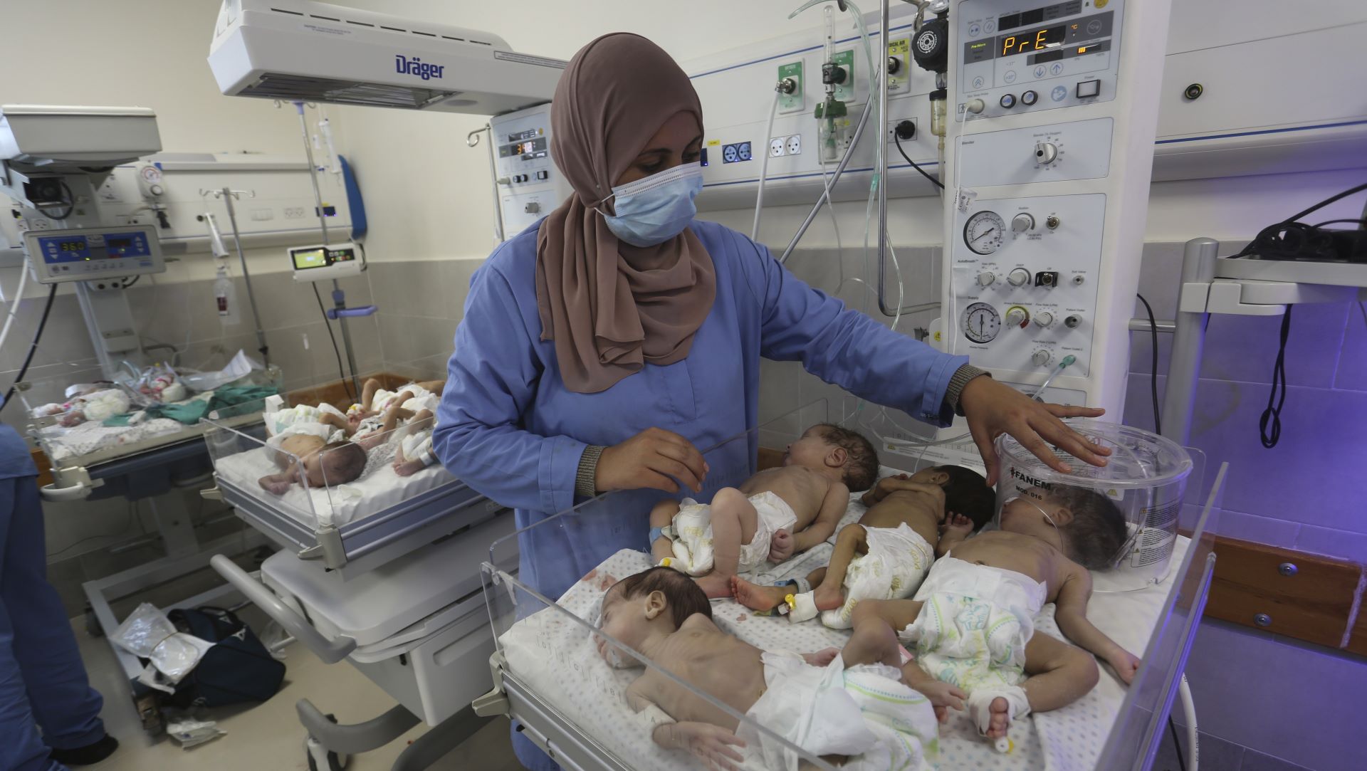 ΠΟΥ: Δύο πρόωρα μωρά στο Αλ Σίφα έχασαν τη ζωή τους πριν από την απομάκρυνσή τους από το νοσοκομείο